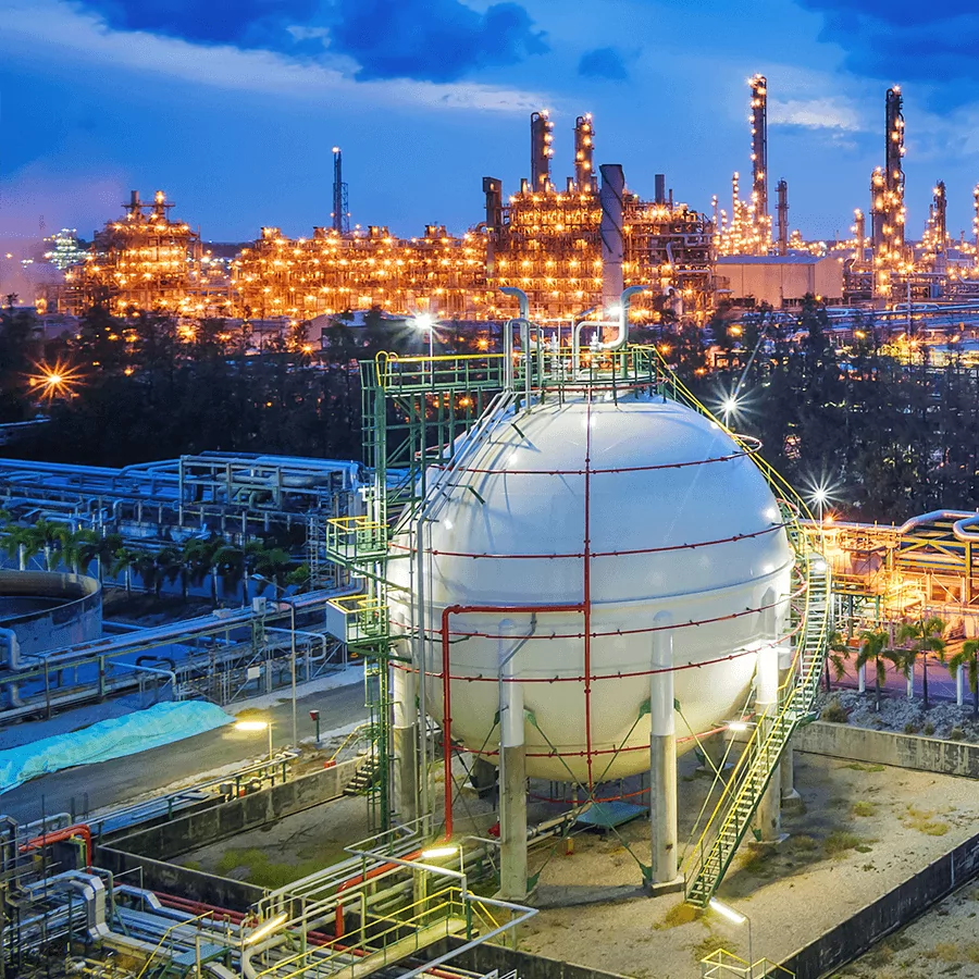 Gas storage sphere tanks and pipeline in oil refinery industrial plant